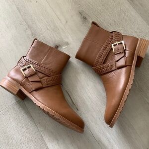 NWOT Jack‎ Rogers Eliza Moto Bootie size 8 M brown leather camel braid buckle